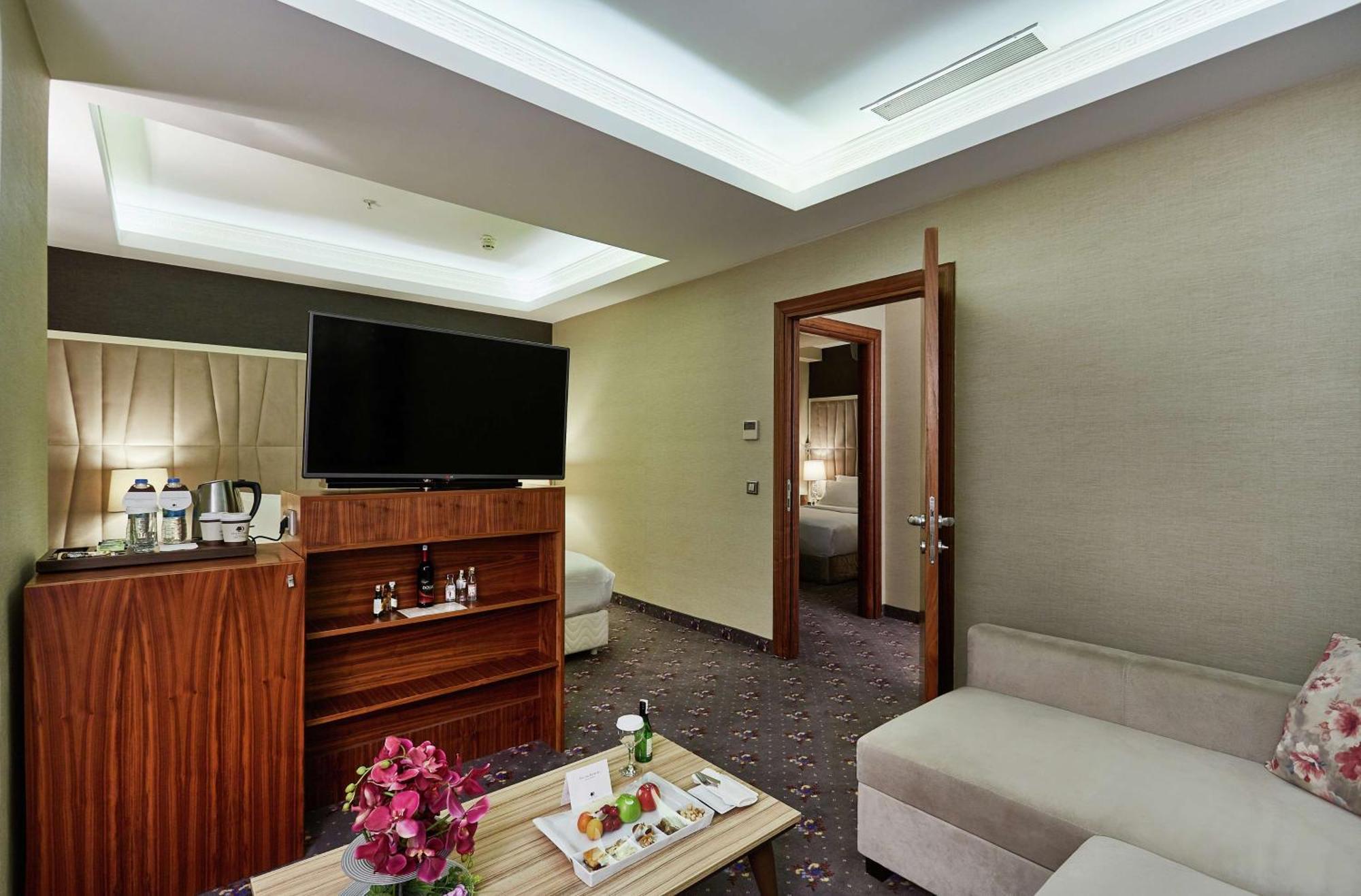 Doubletree By Hilton - Alsancak 4*