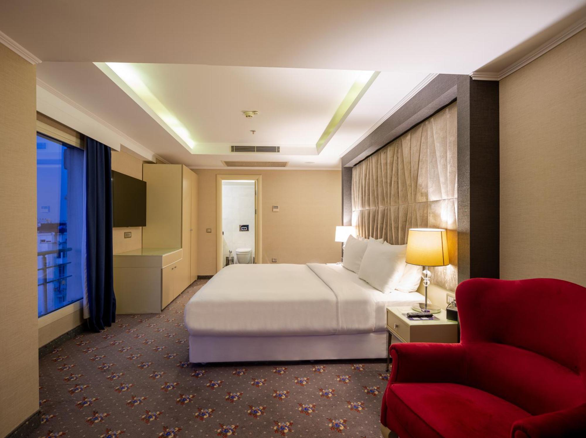 Doubletree By Hilton - Alsancak Hotel 4*