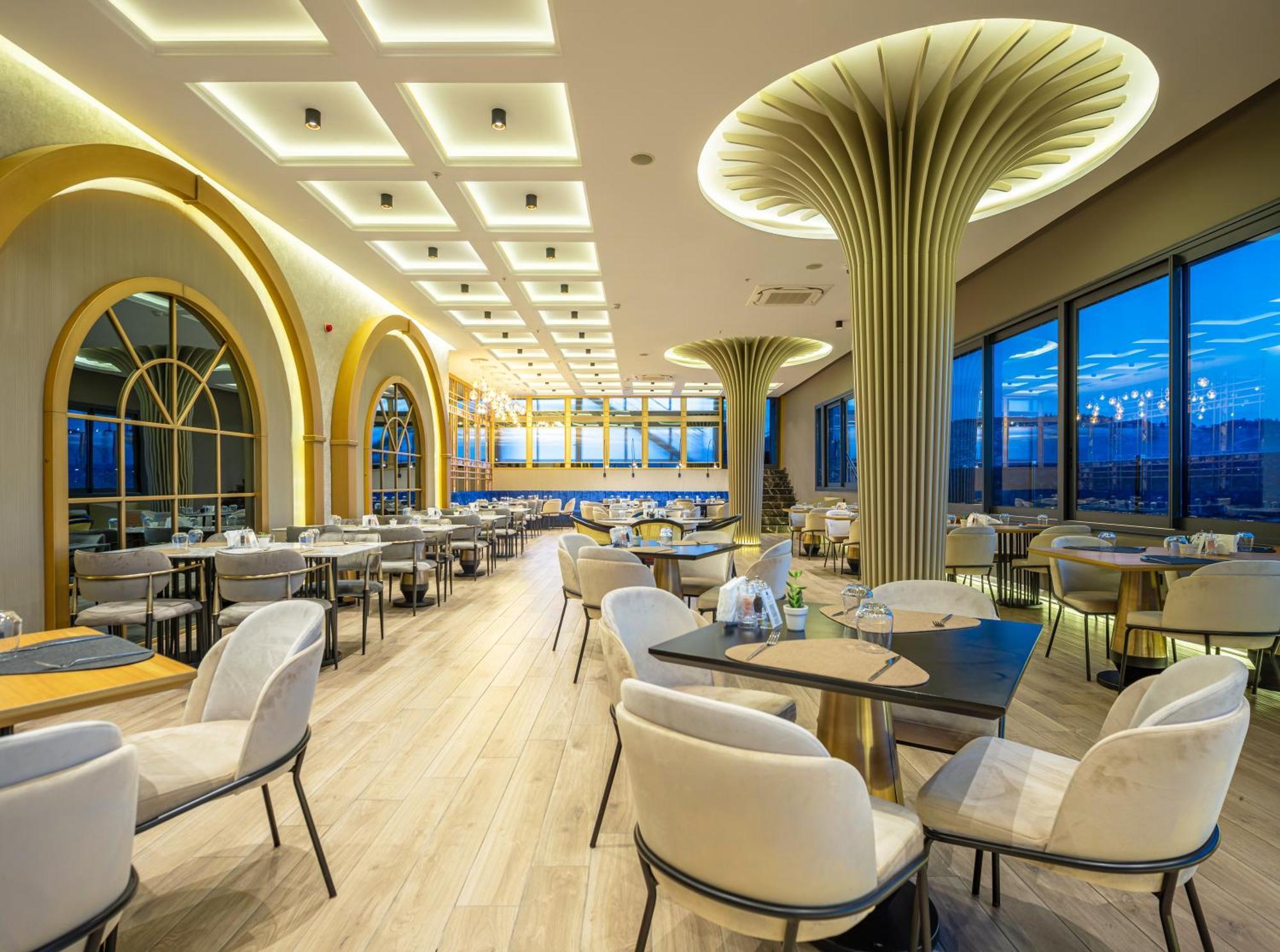 Doubletree By Hilton - Alsancak 4*