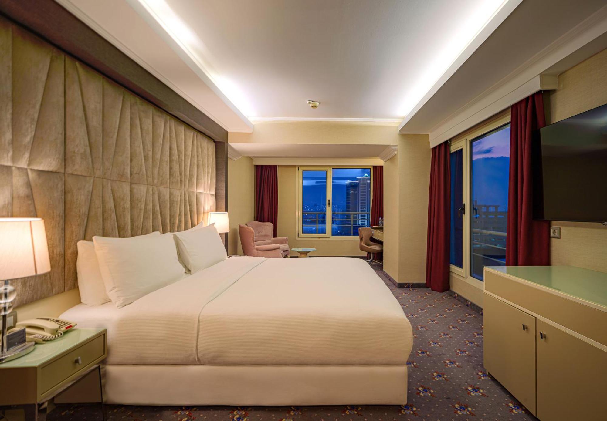 Hotel Doubletree By Hilton - Alsancak 4*
