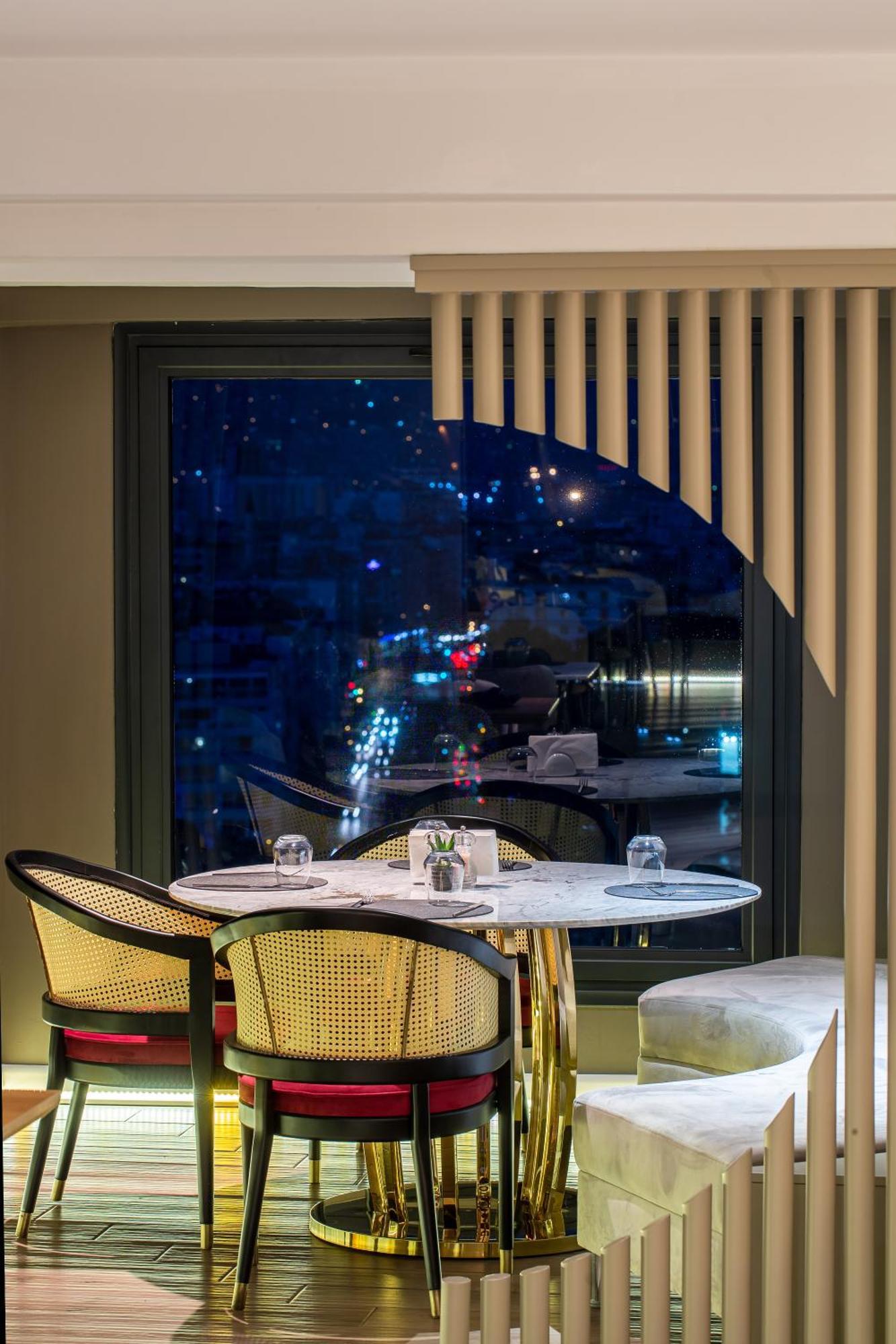Doubletree By Hilton - Alsancak