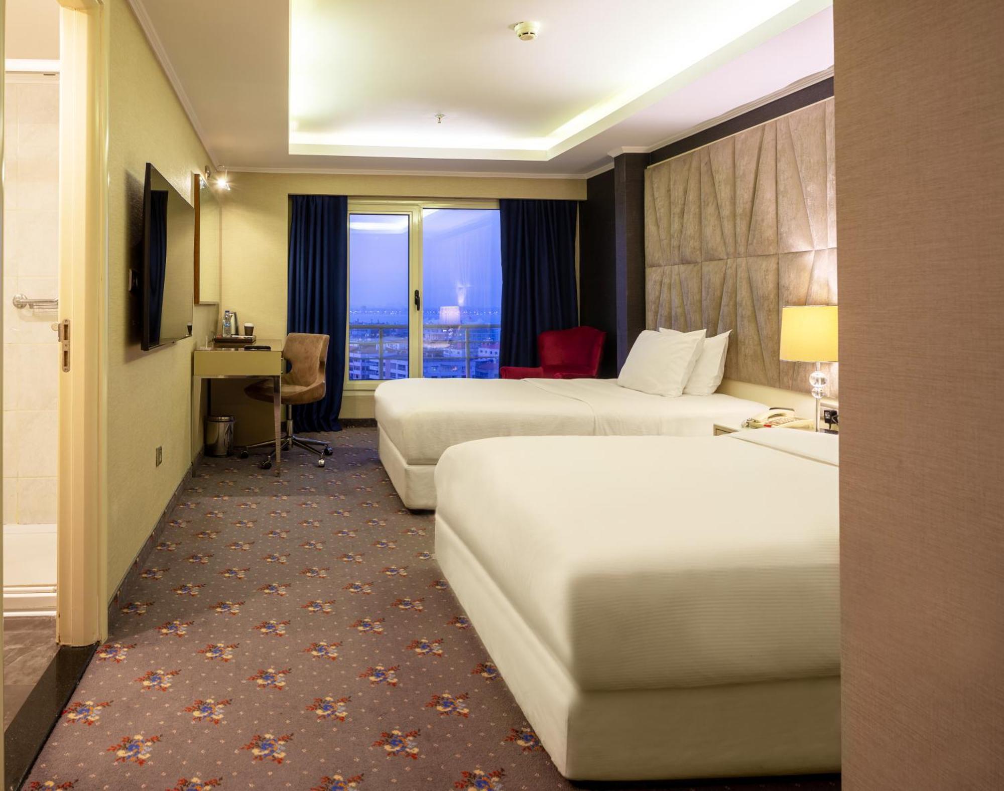 Doubletree By Hilton - Alsancak 4*