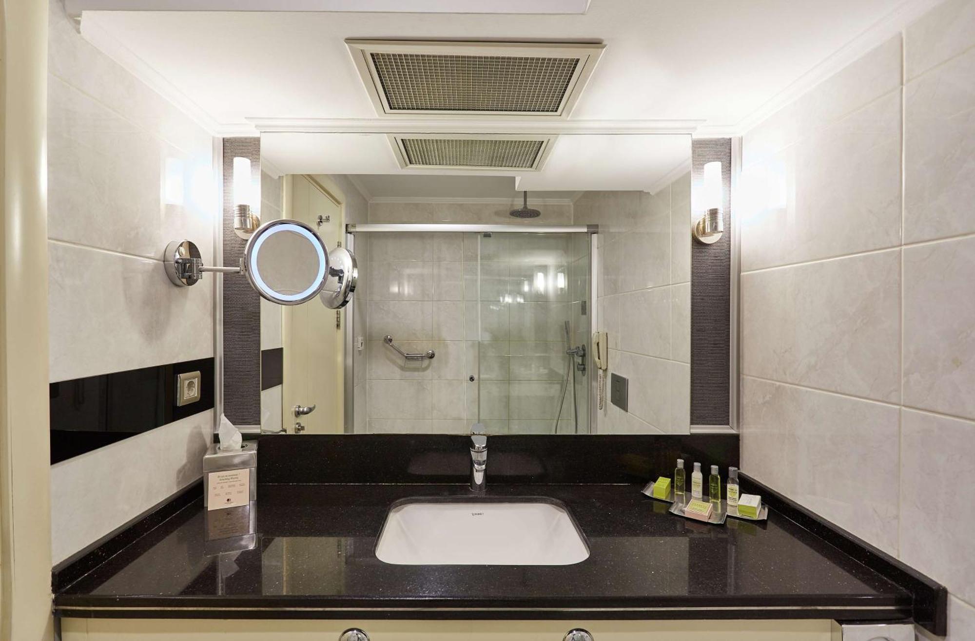 Doubletree By Hilton - Alsancak Hotel Izmir