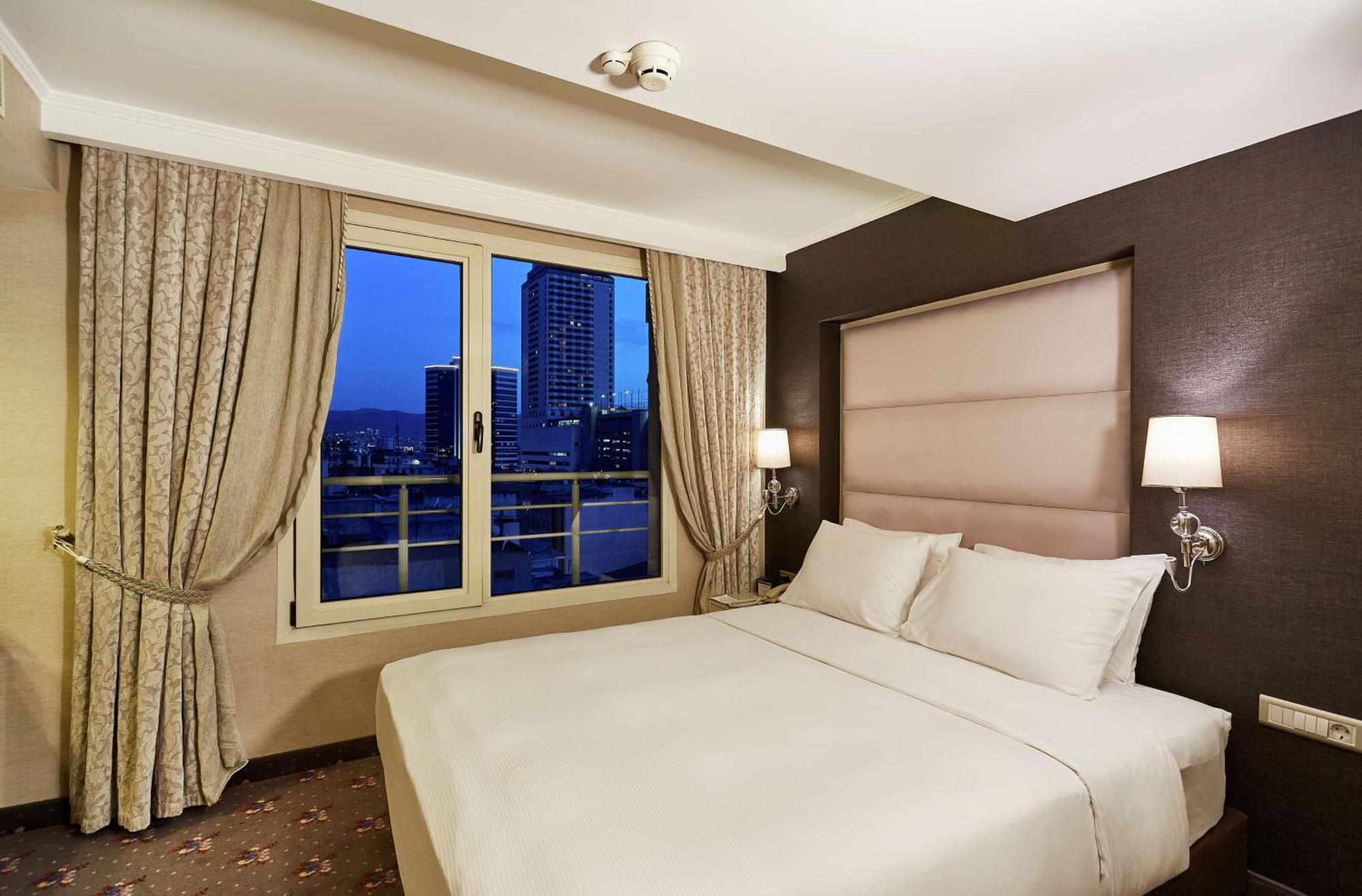 Hotel Doubletree By Hilton - Alsancak 4*