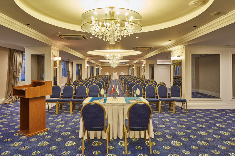 Doubletree By Hilton - Alsancak