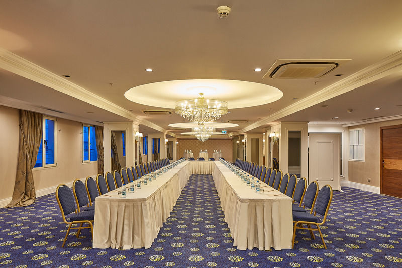 Hotel Doubletree By Hilton - Alsancak
