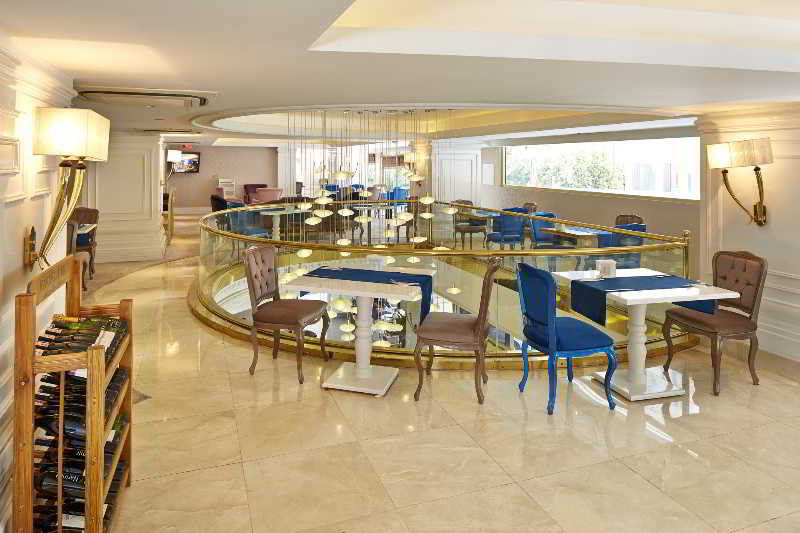 Doubletree By Hilton - Alsancak Hotel